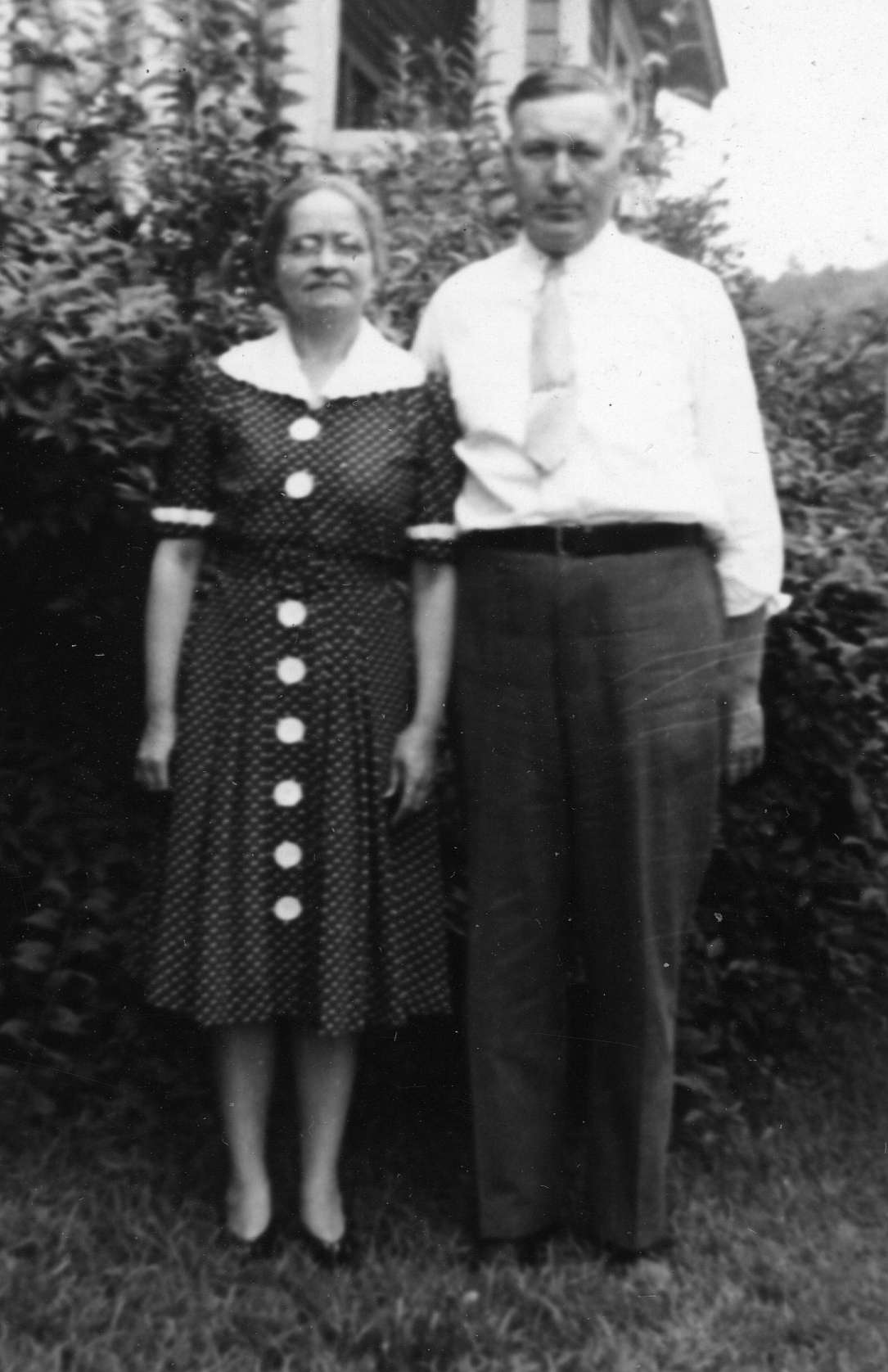 Carrie Ruth Swails Colyer and Luther Roy Colyer